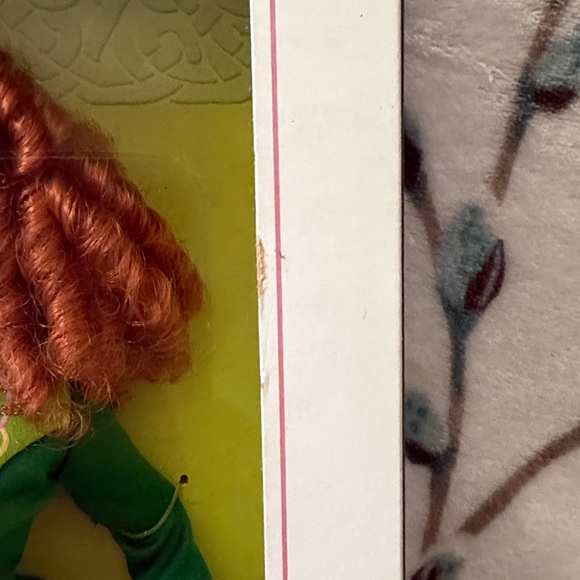 Barbie Festivals of the World Irish Dance - Picture 8 of 11